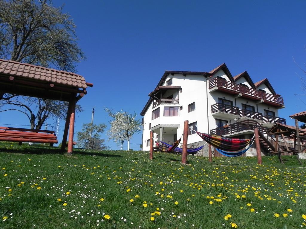 Pensiunea Tabacaru Peştera Buitenkant foto